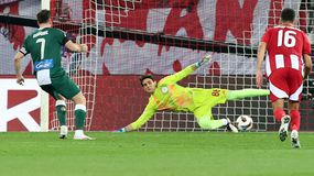 Όρθιος ο Παναθηναϊκός με Ιωαννίδη κόντρα στον Ολυμπιακό των δέκα παικτών