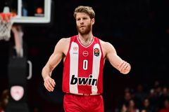 Η επιστροφή του Ουόκαπ με Μπαρτσελόνα, το ερωτηματικό με Νιλικίνα και οι λύσεις στην περιφέρεια