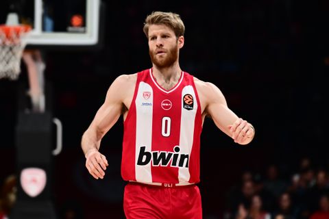 Η επιστροφή του Ουόκαπ με Μπαρτσελόνα, το ερωτηματικό με Νιλικίνα και οι λύσεις στην περιφέρεια