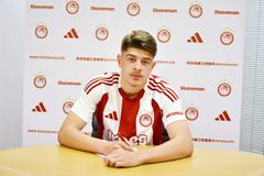 Ο Ολυμπιακός ανακοίνωσε την απόκτηση του Παναγιώτη Σαντή