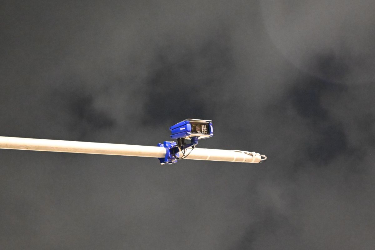 Πόσες κλήσεις έκοψαν οι «έξυπνες κάμερες» μέσα σε έναν μήνα; (+video)