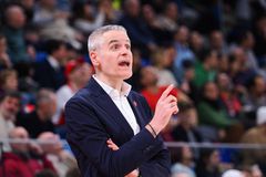 Μεγάλο διπλό για τη Βαρέζε του Καστρίτη στην έδρα της Αρμάνι