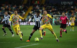 «Πέταξε» βαθμούς η Ουντινέζε, νίκη...  οξυγόνο για τη Σαλερνιτάνα