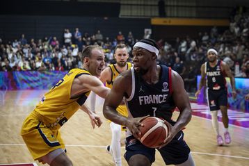 Η Γαλλία ξεπέρασε το εμπόδιο της Βοσνίας με Γιαμπουσέλε - Πουαριέ