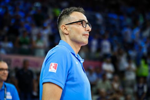 Χαραλαμπίδης: «Η Εθνική δεν είναι υποχρέωση, είναι η χαρά της συμμετοχής»