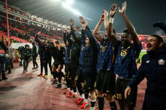 Η Λιλ στην παράταση, η Φερεντσβάρος με ανατροπή και η Στουτγκάρδη προκρίθηκαν στους «16»