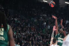 Ο Καβαλιέρ παραδέχθηκε στον Χέιζ-Ντέιβις ότι του έκανε φάουλ!