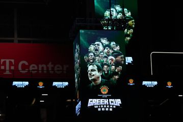 Απόλυτη αποθέωση στο T-Center για τον Κυπελλούχο Παναθηναϊκό (vid)