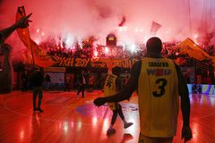 H πανηγυρική ατμόσφαιρα της νίκης του Άρη στα 109α γενέθλιά του (vid)