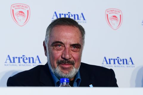 Πρώτα ο Ολυμπιακός, μετά οι Νικς - Χορηγός στην ομάδα της Νέας Υόρκης ο Νίκος Τσάκος