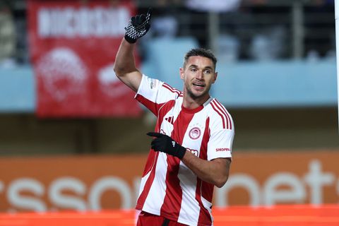 Η Λυών θα αγοράσει τον Γιάρεμτσουκ