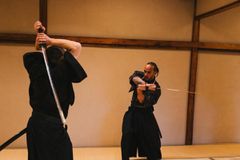 Ο Λιούις Χάμιλτον έγινε... σαμουράι με τον χορογράφο του Kill Bill