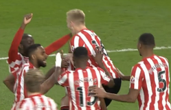 Τα... συνηθισμένα η Τσέλσι, τα «πάνω-κάτω» η Λίβερπουλ