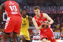 Βεζένκοφ: «Απλά κάναμε το 1-0»