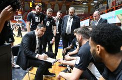 Τακιανός: «Δεν ήμασταν όπως έπρεπε, να προετοιμαστούμε για την πρόκριση»