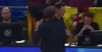 Η... παραλίγο παρεξήγηση Γκριμάου - Μπαρτζώκα στο τέλος του αγώνα (vid)