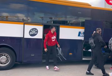 Η άφιξη της αποστολής του Ολυμπιακού στο Palau Blaugrana για το Game 2! (vid)