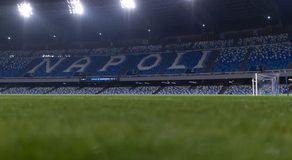 Βανδαλισμός στο στάδιο της Νάπολι: Έφηβοι με μηχανές χλεύασαν τον Ντε Λαουρέντις (vid)