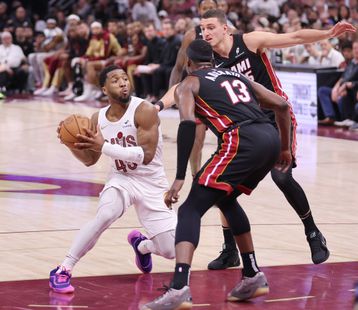 «Περίπατος» των Καβαλίερς στο Μαϊάμι και ένα βήμα πριν τα ημιτελικά