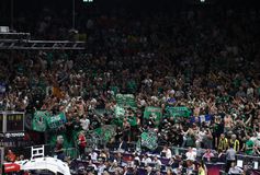 Το πικάρισμα των οπαδών του Παναθηναϊκού στον Ολυμπιακό: «Παίξτε σκάκι»