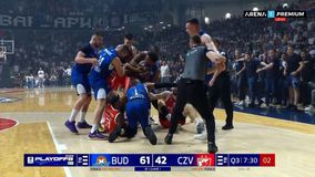 Τρομερή σύρραξη στη Σερβία με πρωταγωνιστή τον Κάνααν - Δέχθηκαν γυαλιά, βίδες κι αποχώρησαν οι παίκτες του Σφαιρόπουλου (vid+pics)