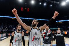 O Ερυθρός Αστέρας έχει τον πρώτο λόγο για τον Σενγκέλια: «Ενδιαφέρον από Παναθηναϊκό και Μπαρτσελόνα»