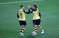 Η άφιξη του Γκατσίνοβιτς και ο γάμος... αστραπή