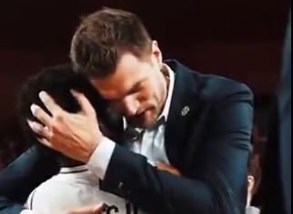 Το συγκινητικό αντίο του Σορτς στην Παρί: «Δεν ήταν η πιο εύκολη απόφαση, αλλά θα δοκιμάσω κάτι καινούργιο» (vid)