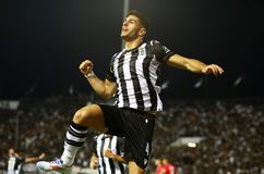 O προπονητής της Άιντραχτ πήρε θέση για Κουλιεράκη