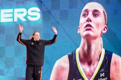 Ποια Κλαρκ και ποια Ριζ; Ιστορική η rookie Μπέκερς με ασύλληπτο νέο ρεκόρ στο WNBA!