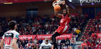 Η Σαραγόσα ανακοίνωσε τη συμφωνία με τον Τι Τζέι Στέφενς