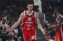 Παίκτης της Ντουμπάι BC με κάθε επισημότητα ο Φίλιπ Πετρούσεφ