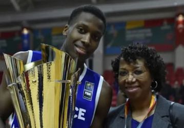 Το συγκινητικό τηλεφώνημα του Ντιλικινά στη μητέρα του: «Μαμά, τώρα μπορείς να χαλαρώσεις»