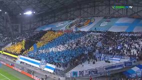 Εκπληκτικό κορεό με τα χρώματα και της ΑΕΚ έφτιαξαν οι οπαδοί της Μαρσέιγ