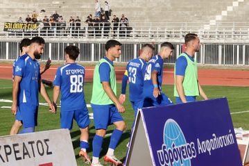 Χαμός στην Καβάλα: Ο τερματοφύλακας Ζωγράφος που τελείωσε και οι τιμωρημένοι