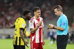 Βαρούχας: «Σωστό το πέναλτι του Ολυμπιακού, δεν υπάρχει πέναλτι για την ΑΕΚ»