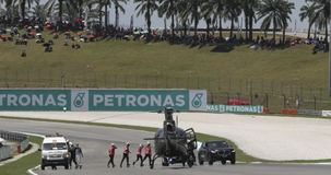 Σοκαριστικό ατύχημα στη Moto3: Δύο αναβάτες διακομίστηκαν με ελικόπτερο στο νοσοκομείο (vid)