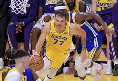 Πλήγμα με Ντόντσιτς στους Λέικερς - Πόσο καιρό θα μείνει εκτός