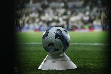 Σοκ στην Πάτρα: Πατέρας υπέστη έμφραγμα προσπαθώντας να σώσει το παιδί του από επεισόδια σε γήπεδο