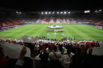 Το εντυπωσιακό κορεό των φίλων του Ολυμπιακού για το ματς με τη Ρεάλ Μαδρίτης (pic/vid)