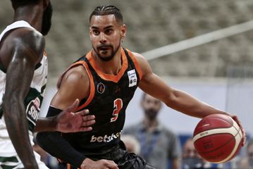 Η ΑΕΚ παίρνει Κλαβέλ