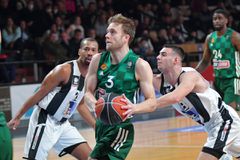 Νέιτ Ουόλτερς: Αποχώρησε τραυματίας από το Απόλλων - Παναθηναϊκός, στον αέρα η συμμετοχή του στο ντέρμπι (vid)