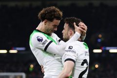 Διπλό... κορυφής για τη Λίβερπουλ!