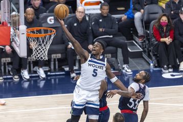 Αποθέωσε τον Ίρβινγκ ο Έντουαρντς: «Καλύτερος point guard στην ιστορία»