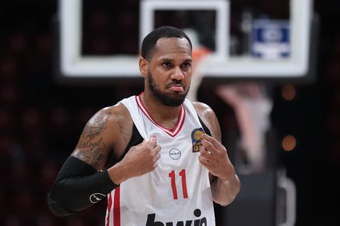 Με Μόρις κόντρα στη Βίρτους - Αυτή είναι η δωδεκάδα του Ολυμπιακού