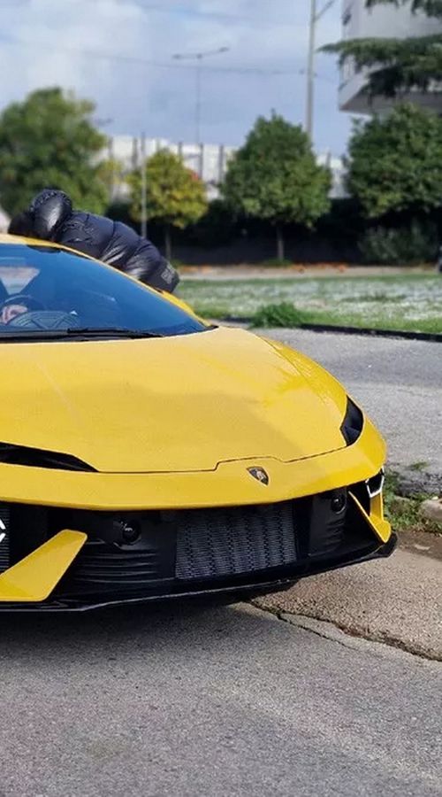 Lamborghini Temerario: Η διάδοχος της Huracan ήρθε στην Ελλάδα
