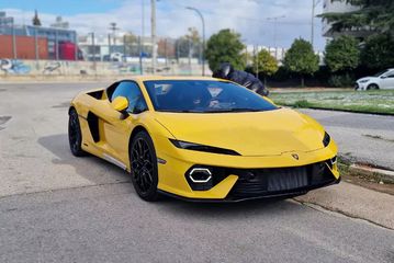 Lamborghini Temerario: Η διάδοχος της Huracan ήρθε στην Ελλάδα