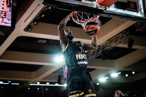 ΜΟΝΑΚΟ - ΡΕΑΛ ΜΑΔΡΙΤΗΣ