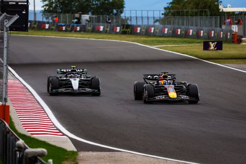 Η FIA ενέκρινε τους αμφιλεγόμενους κινητήρες των Mercedes και Red Bull