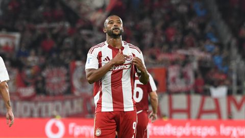 Η «πολιορκία» καλά κρατεί, αλλά το κάστρο δεν πέφτει!